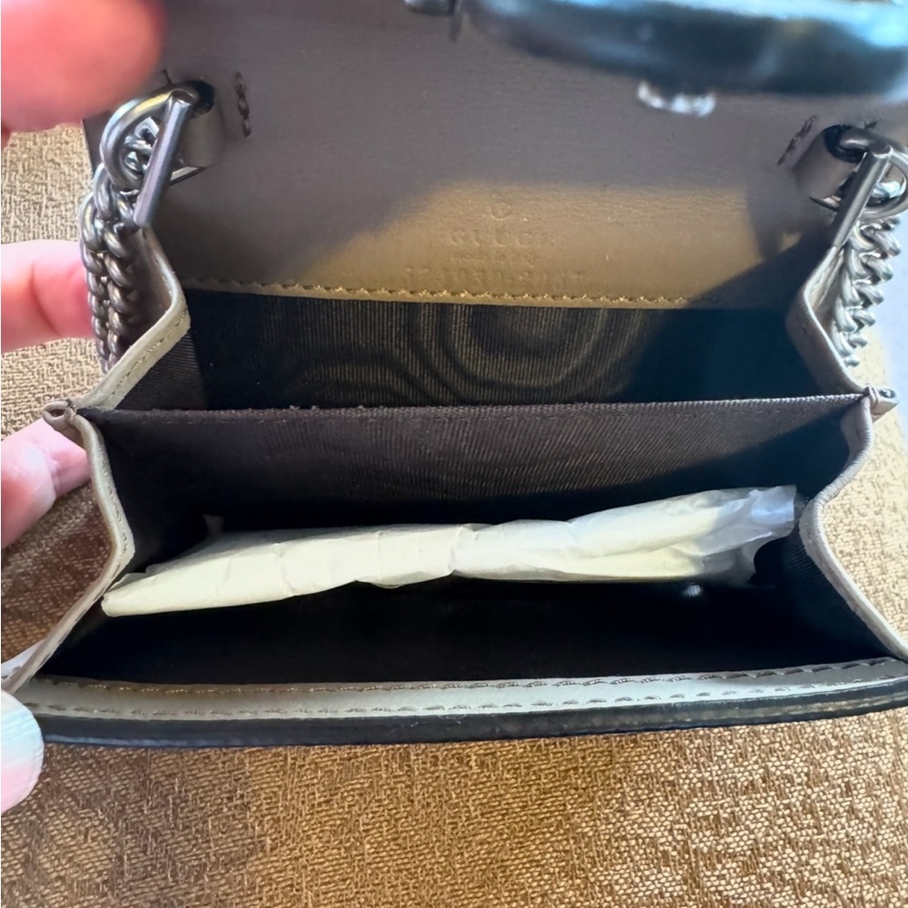 Authentic GUCCI GG Supreme Monogram Dionysus Coin Purse in Taupe - Picture 4 of 8